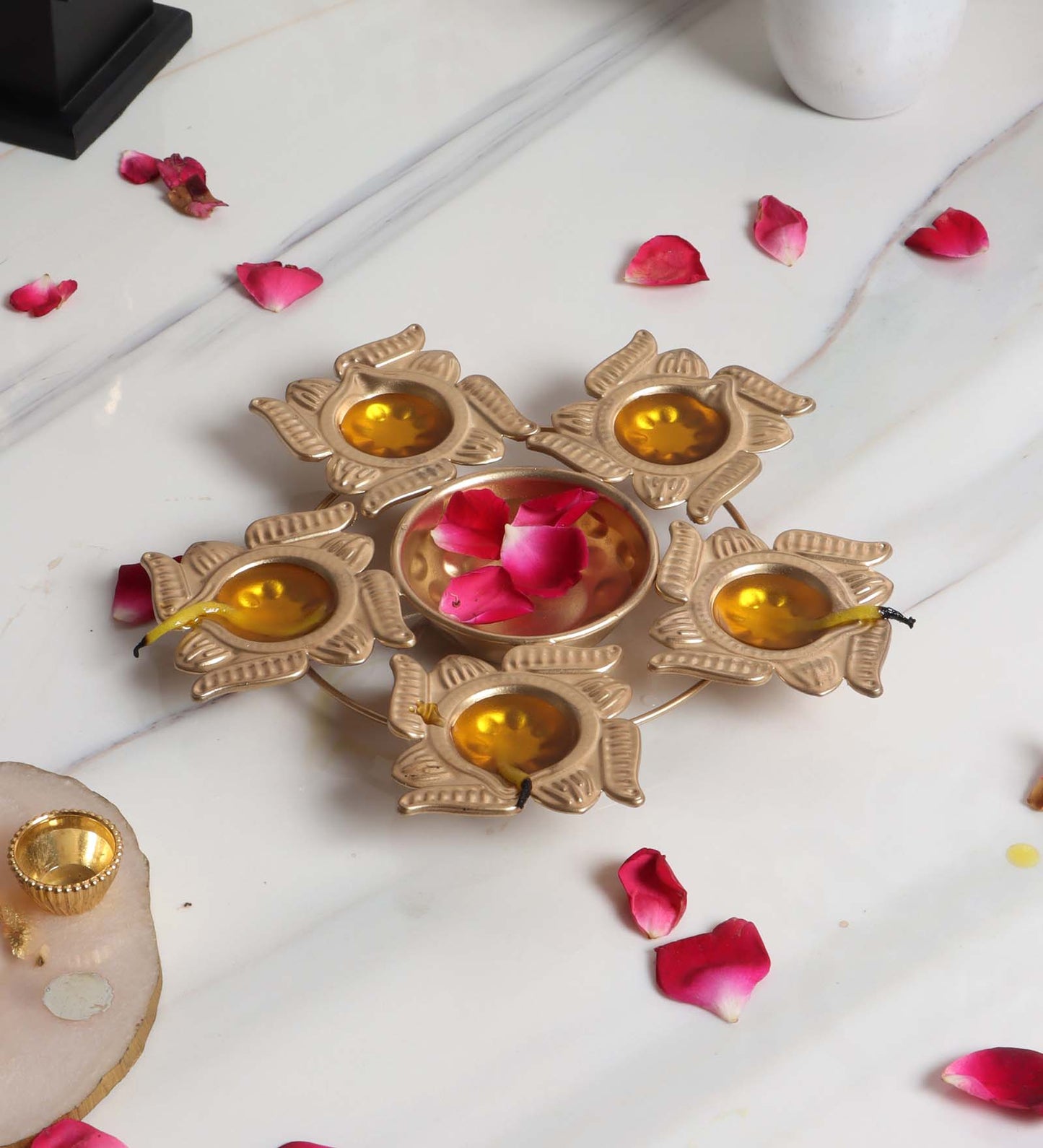 Swastik Dia Urli Single