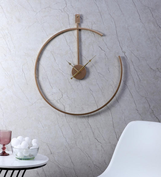 Gold Pipe Half Ring Clock